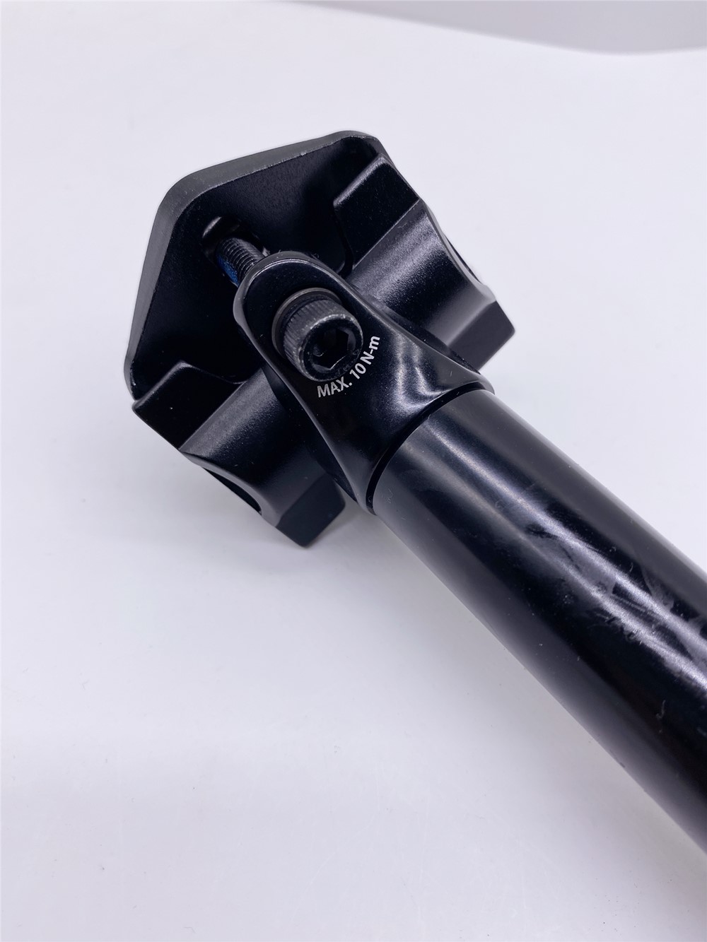 KS E20/E20-i リモコン付きドロッパー KS シー - Dropper Post Remote のレビューと価格